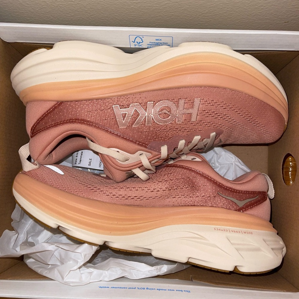 HOKA - Bondi 8 (Size 8)